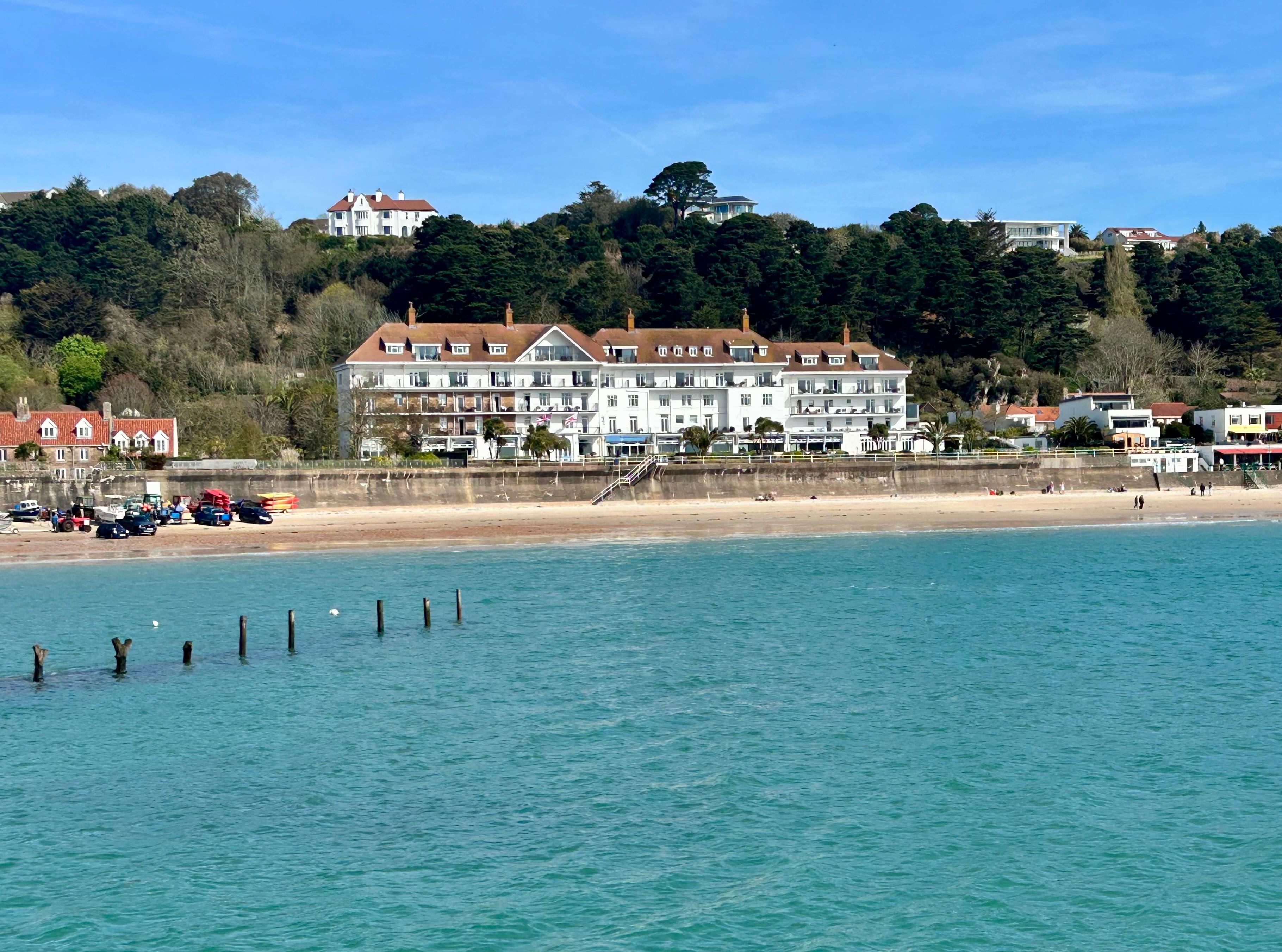 Hotel from the jetty.