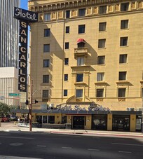 Hotel San Carlos
3-minute walk to the Convention Center