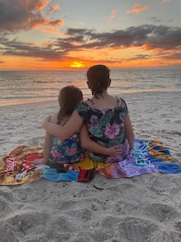 Sunset Del-Wiggins State Park, Naples Park