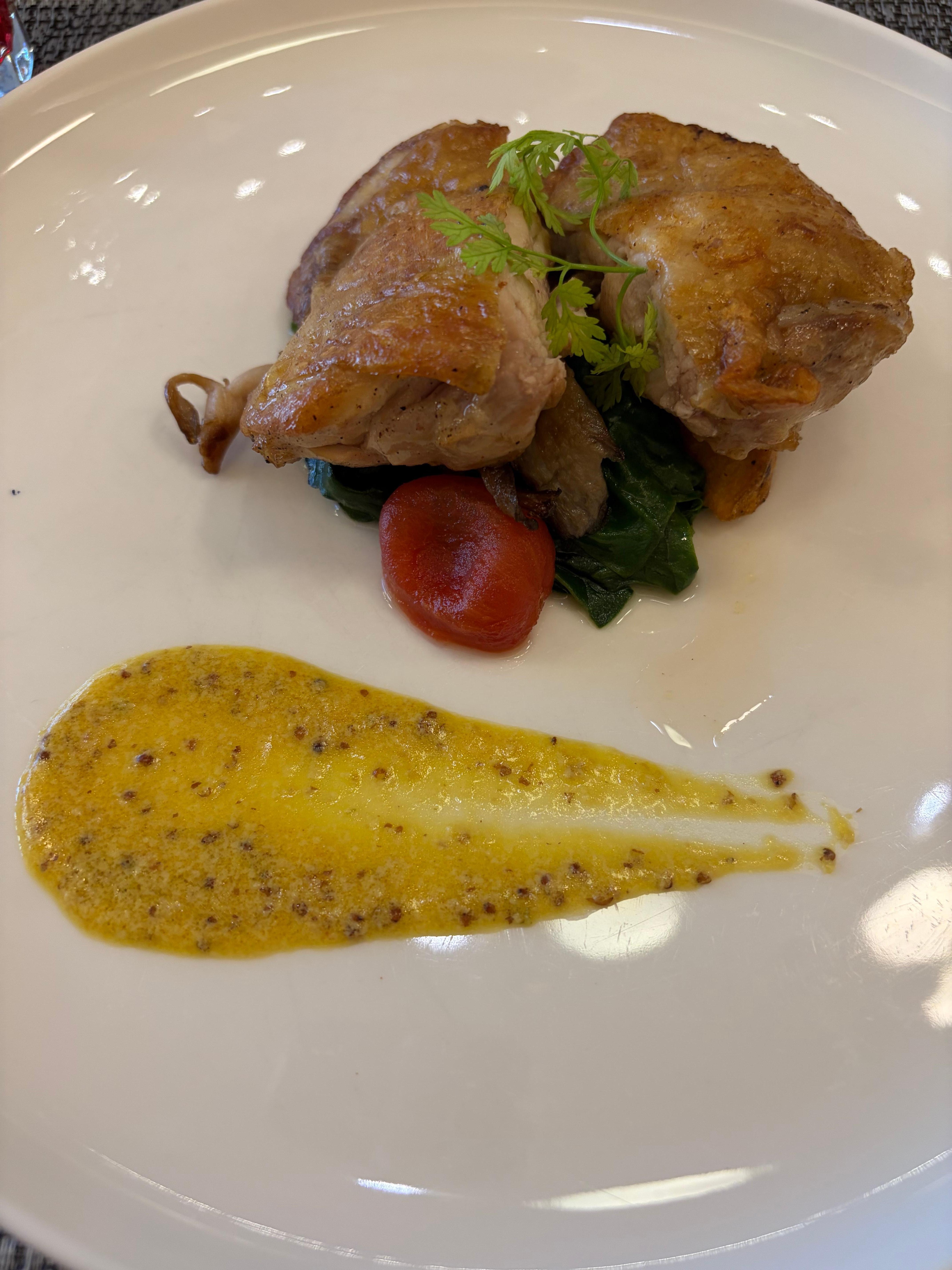 朝食のメイン
"チキン"