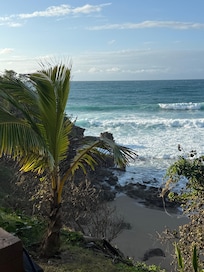 Beach is within walking distance of the VBRO. So nice that just walk to your “pricate” beach.