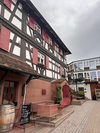 Blick auf den historischen Hotelbereich