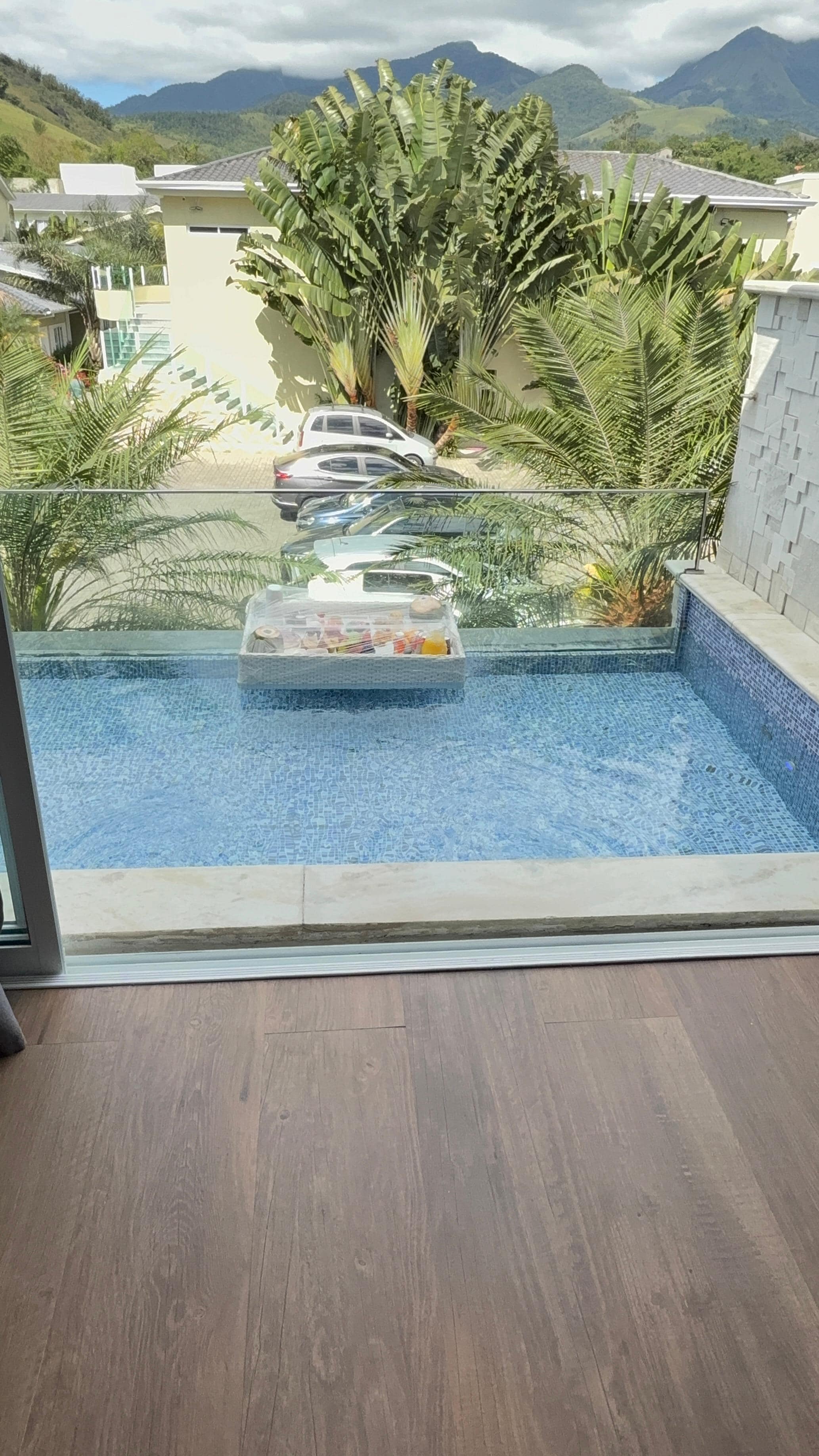 Café da manhã na piscina (opcional)