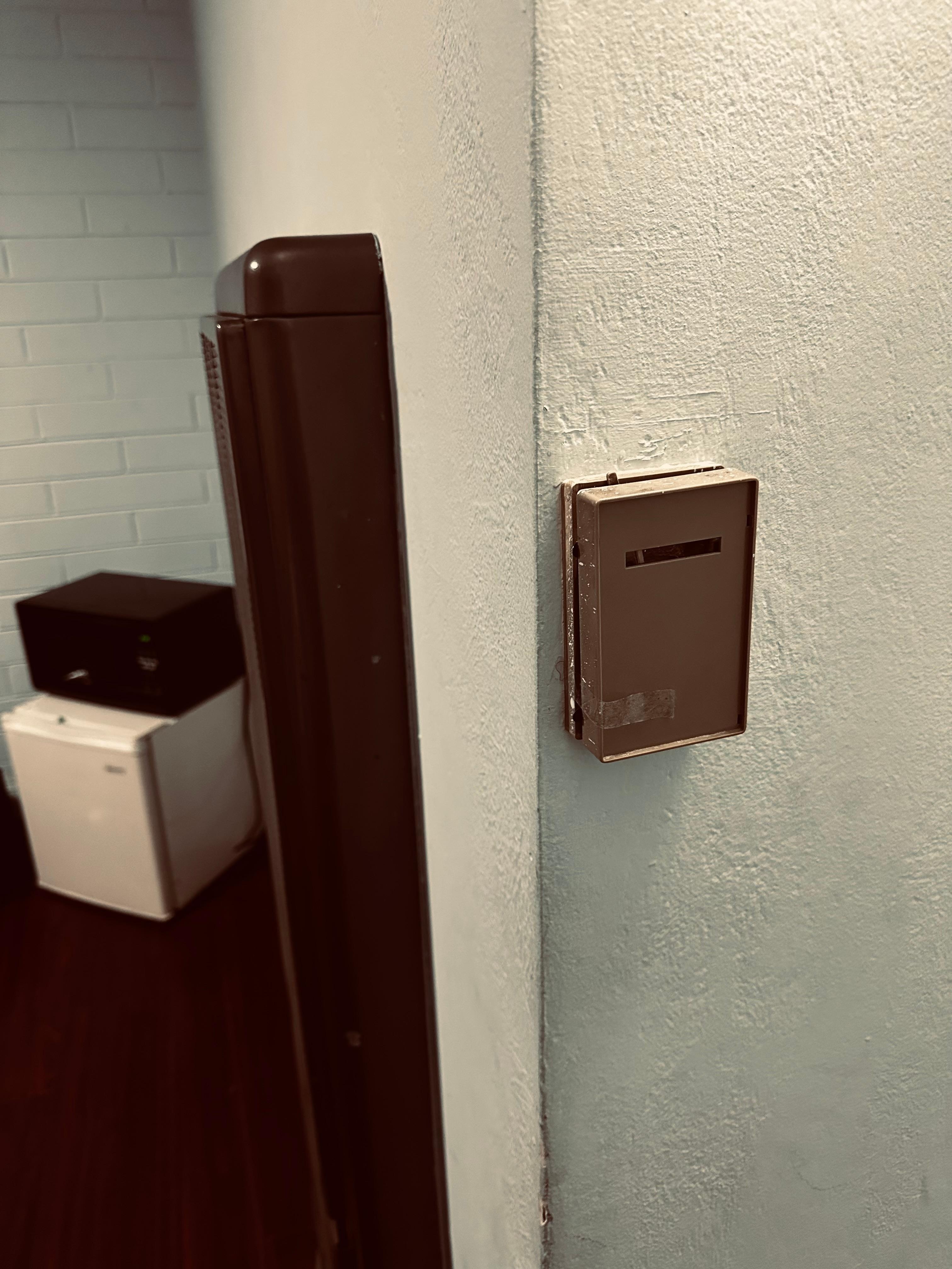 Wall thermostat not working.