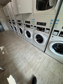 laundry on the 6th floor