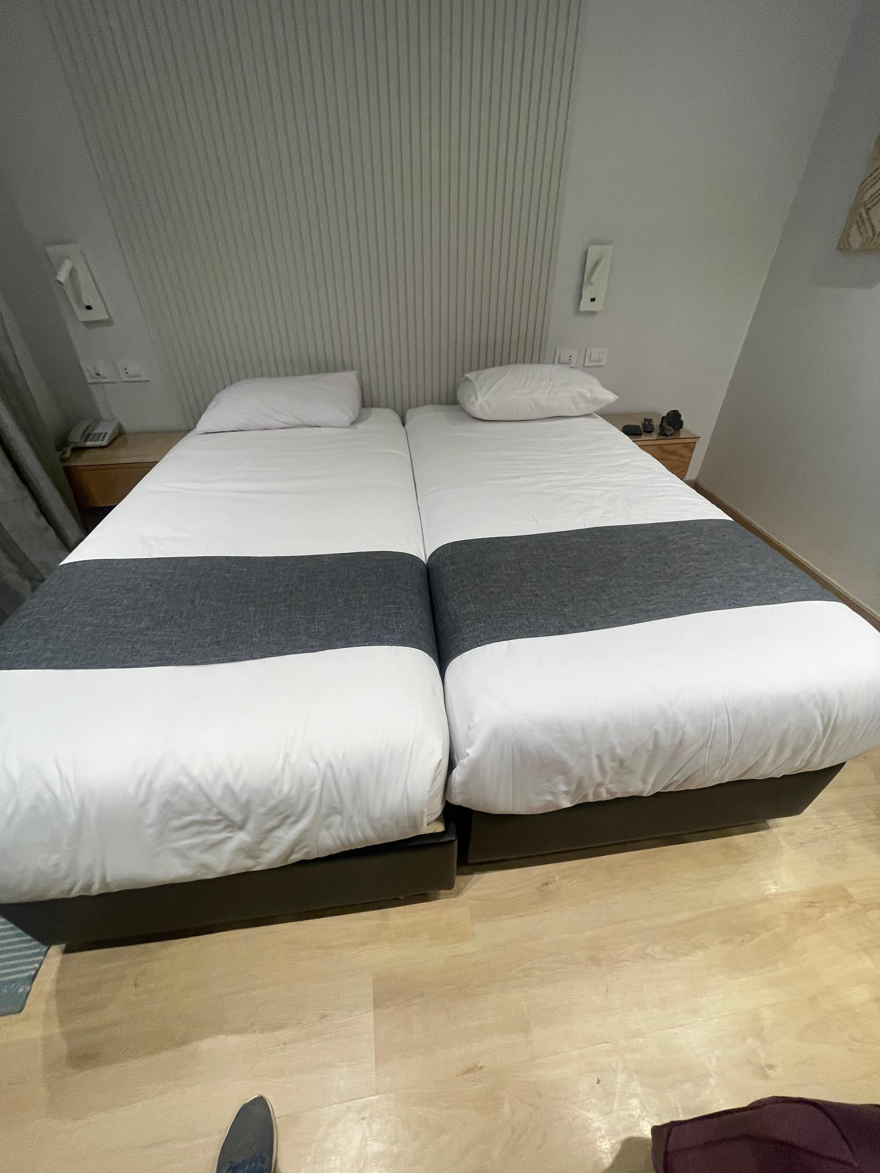 They called this 2 Queens. 