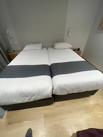 They called this 2 Queens.