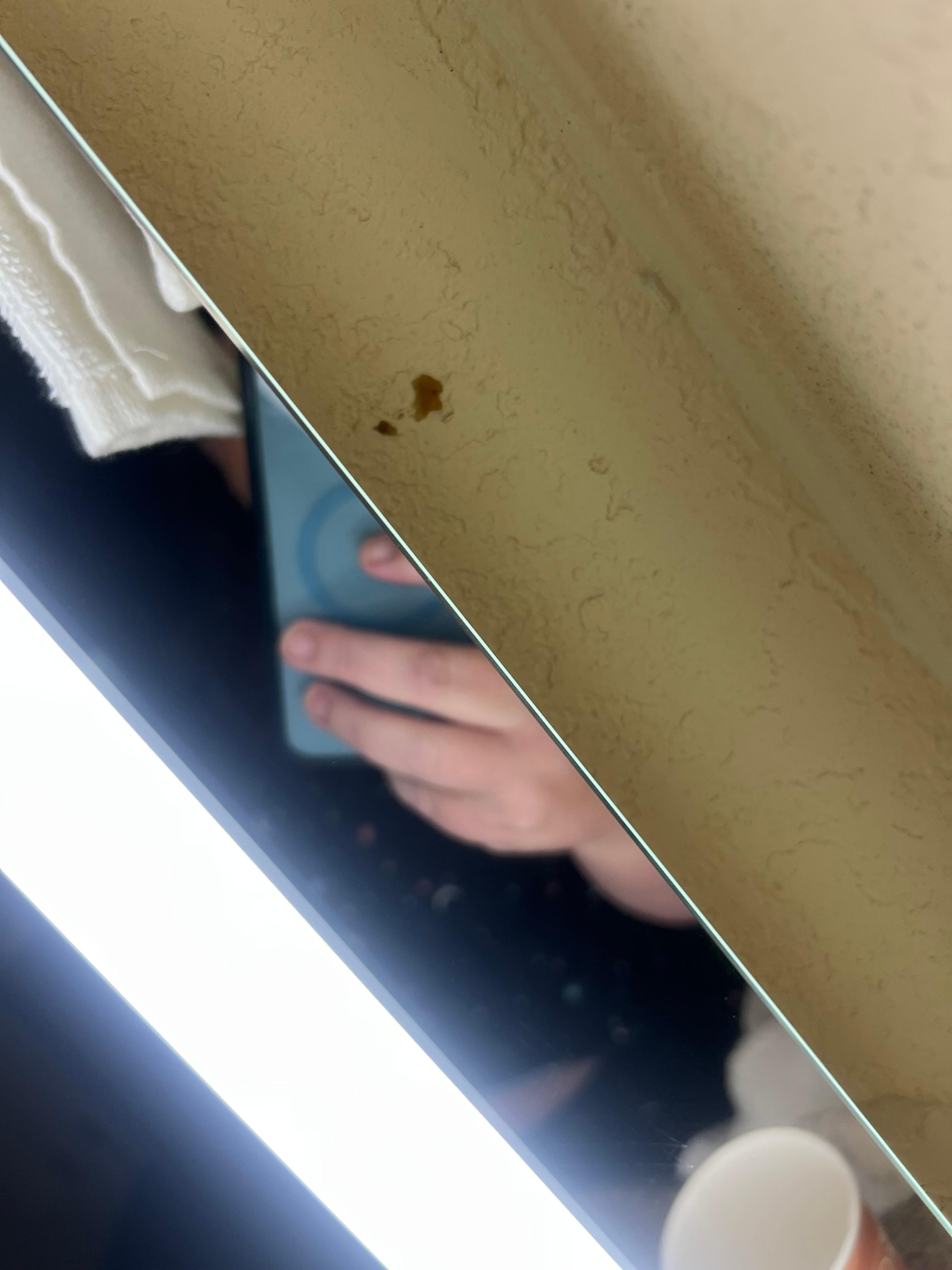 Nasty crap all over the walls 