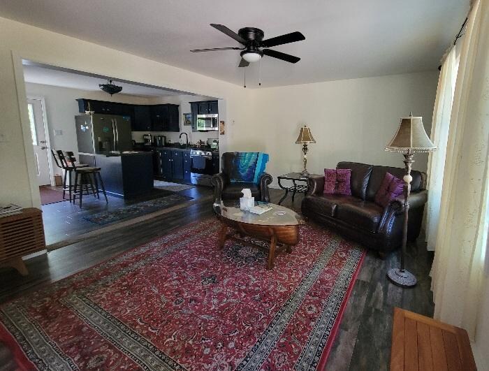 Very spacious living area & kitchen