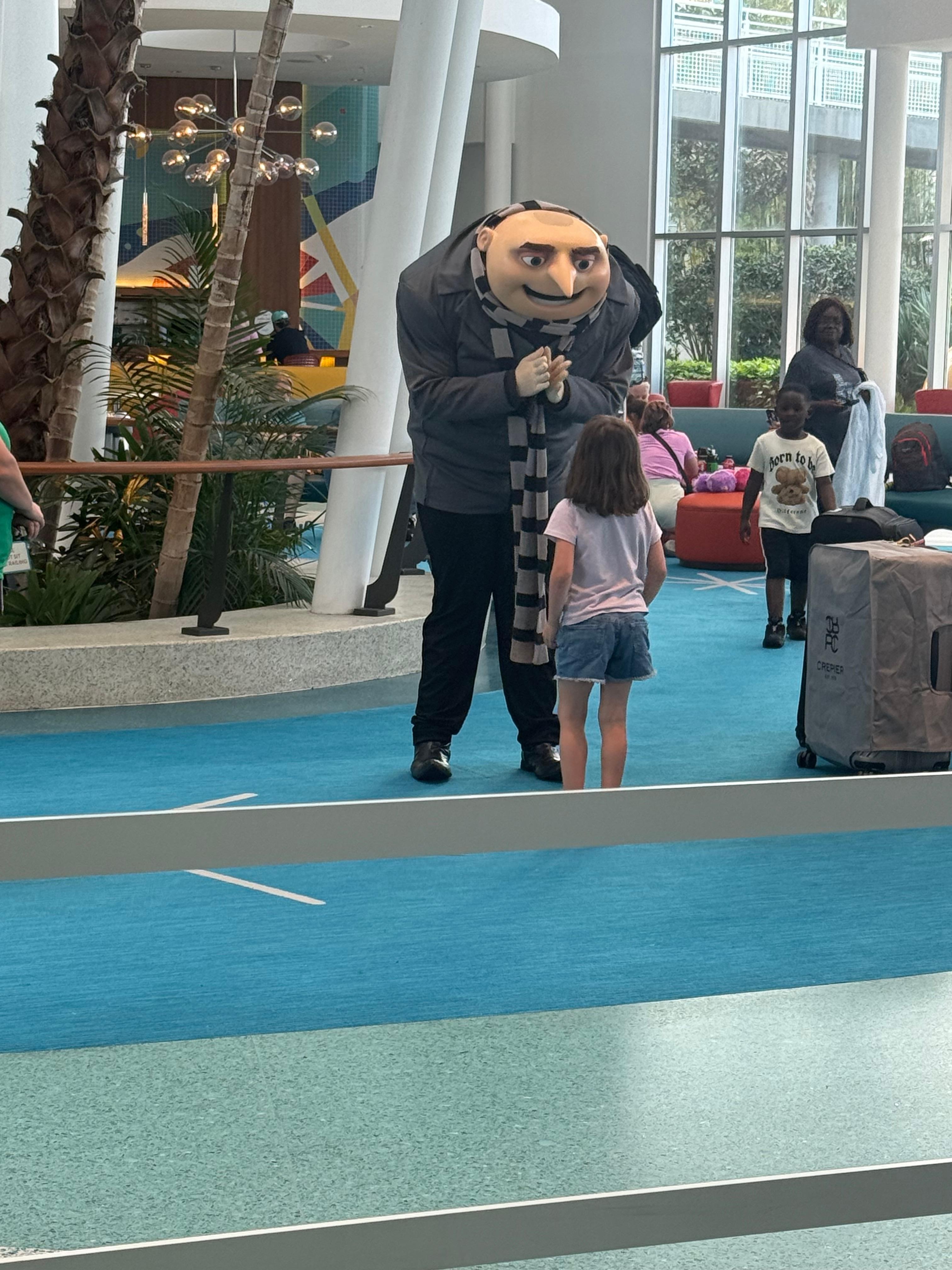 We got to meet Gru in the lobby! 