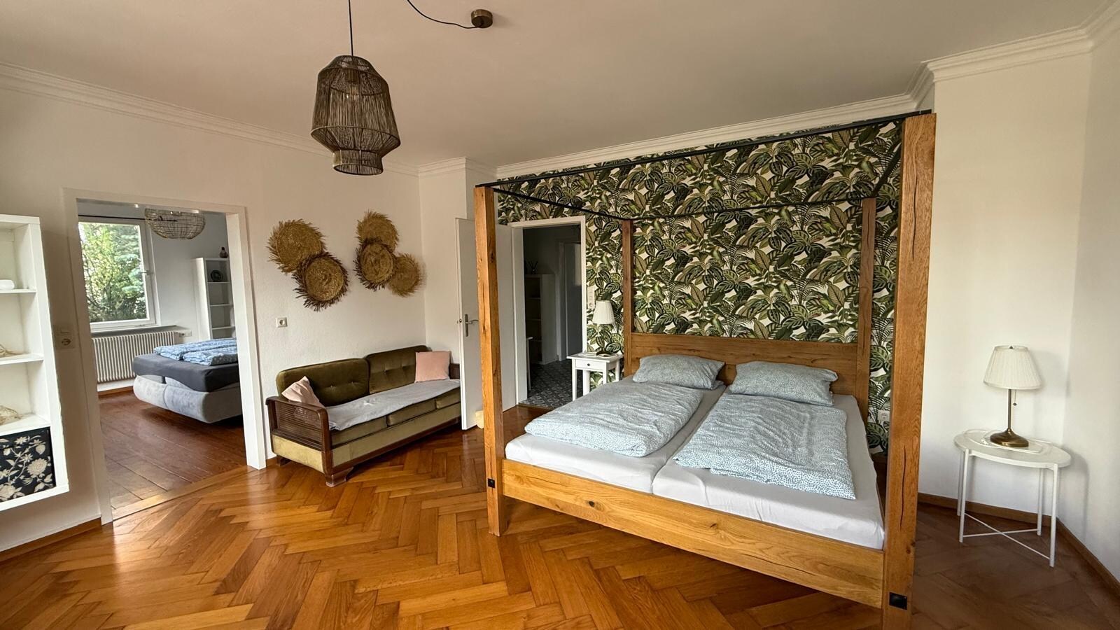 Schlafzimmer 2 (Durchgangszimmer)