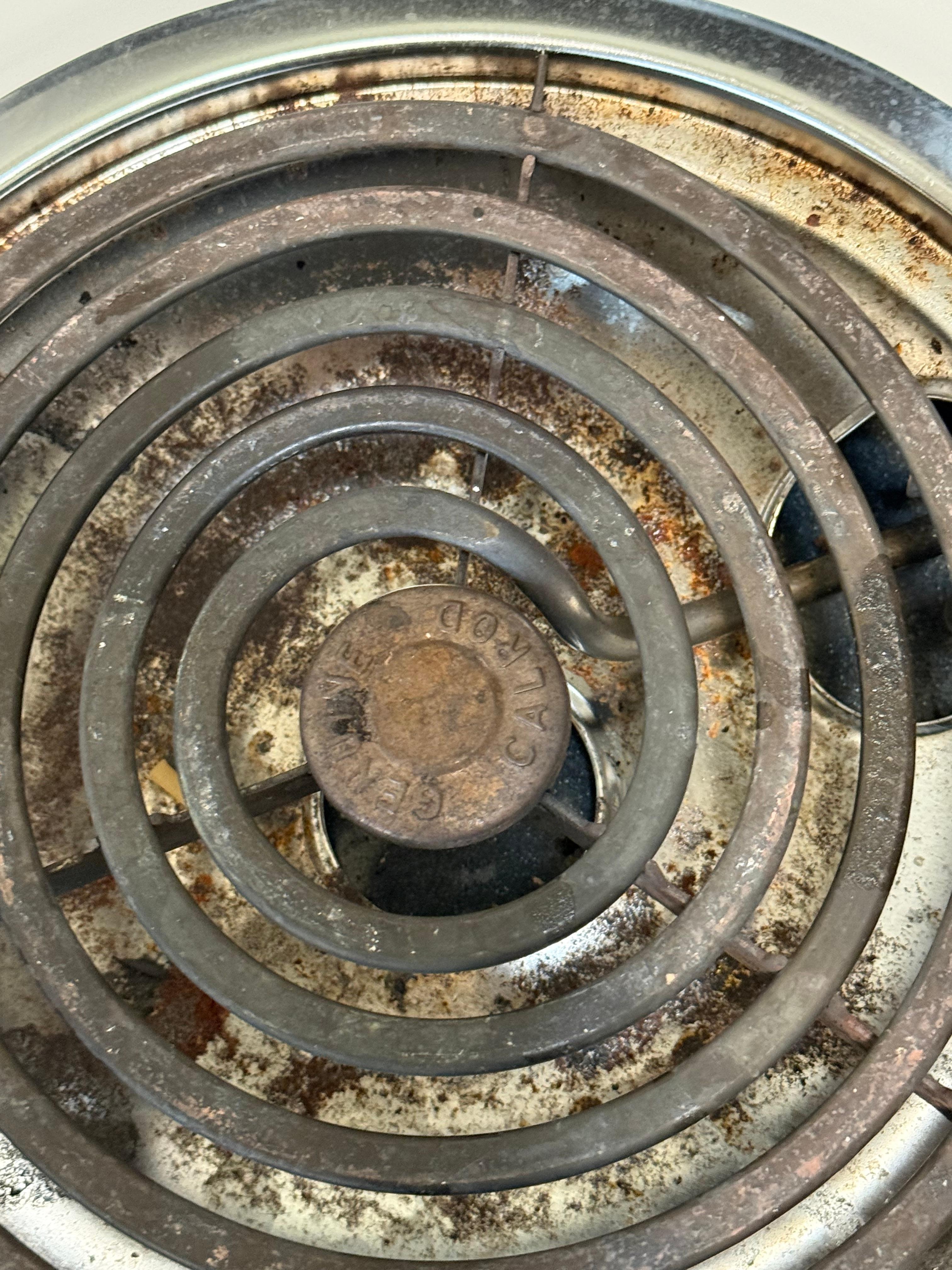 Stove drip pan