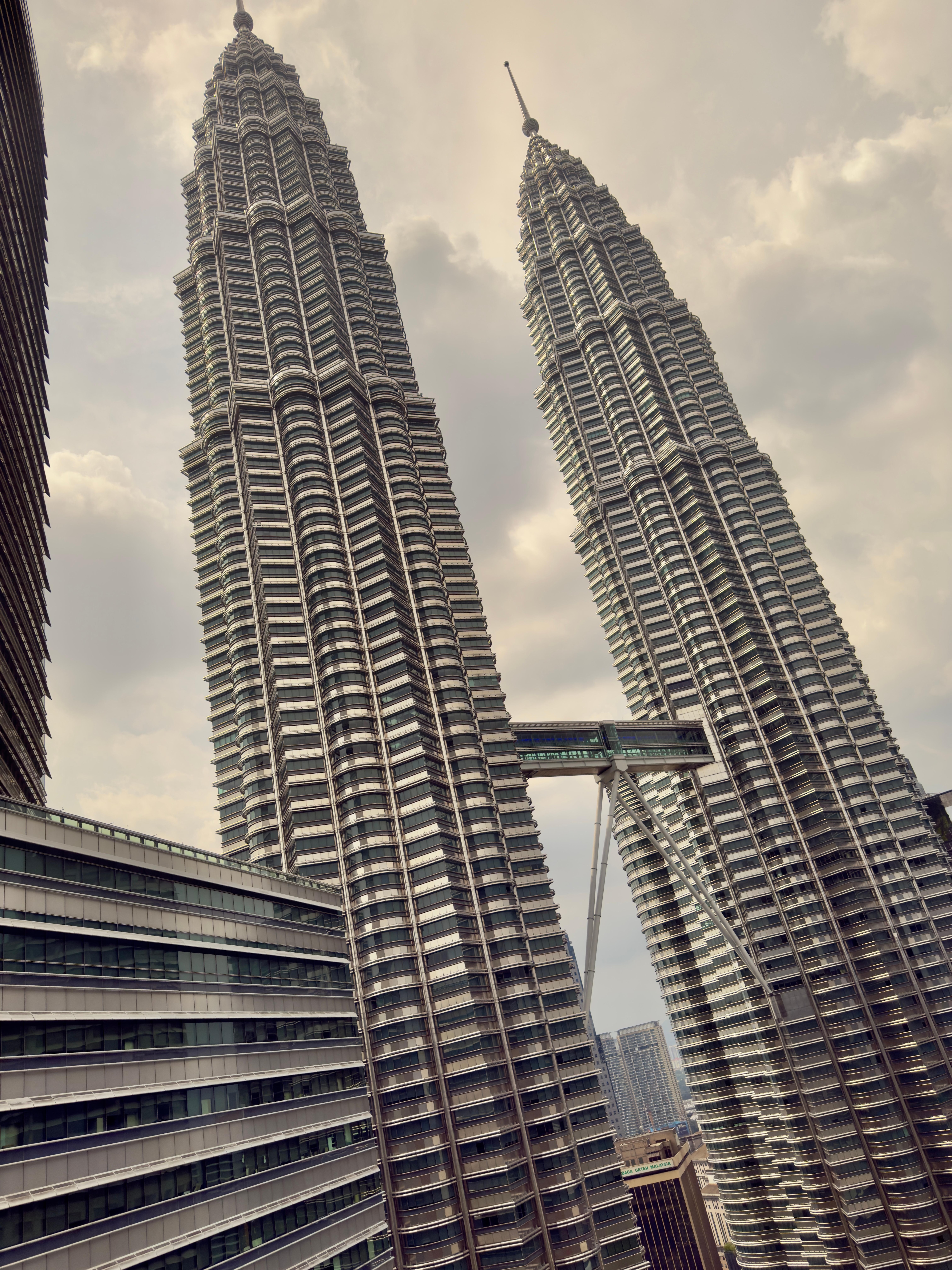 Club level guest room with twin tower view