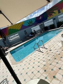 9th floor pool