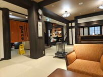 フロント前ロビー