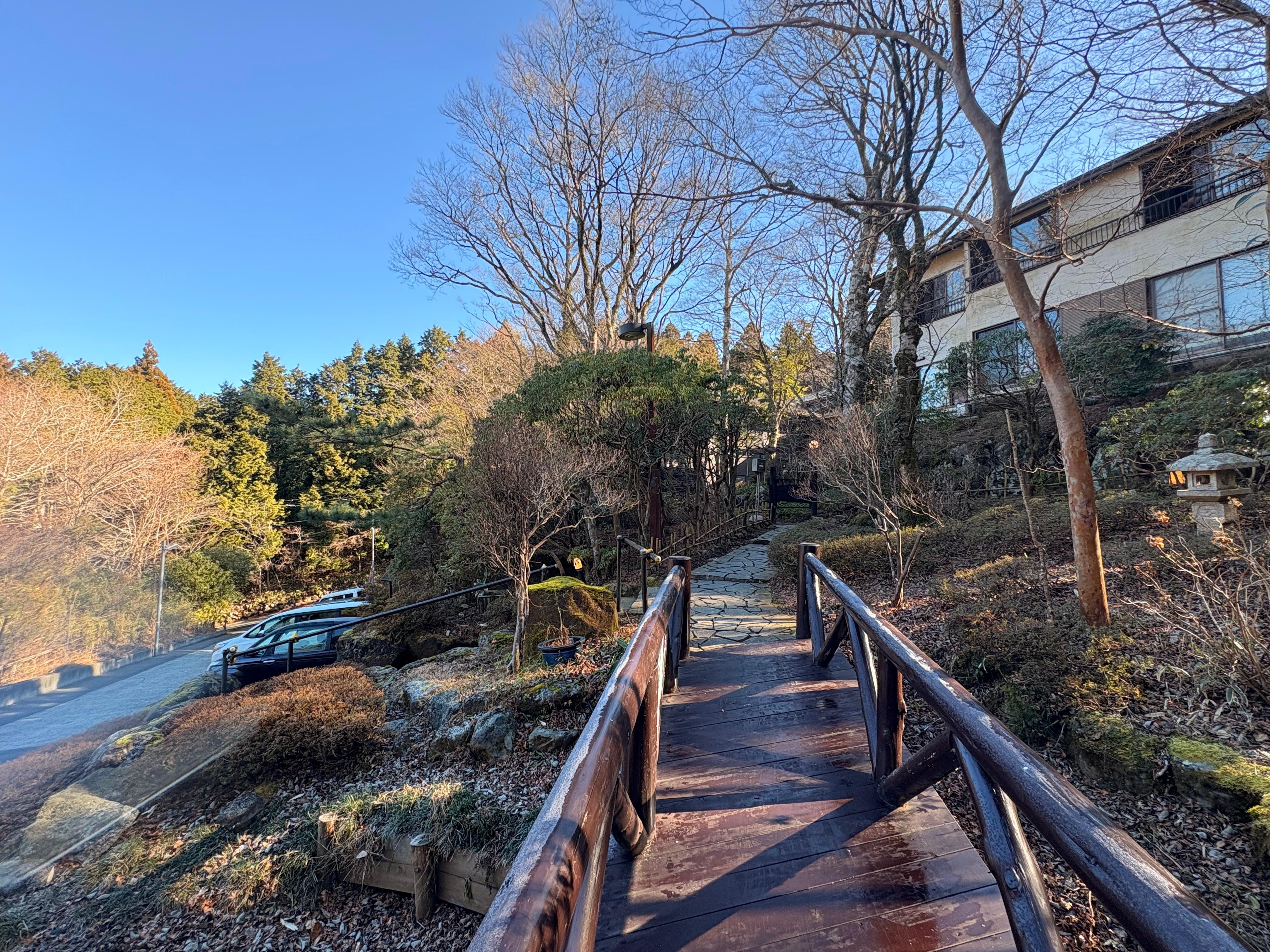 Walkway to entrance. 