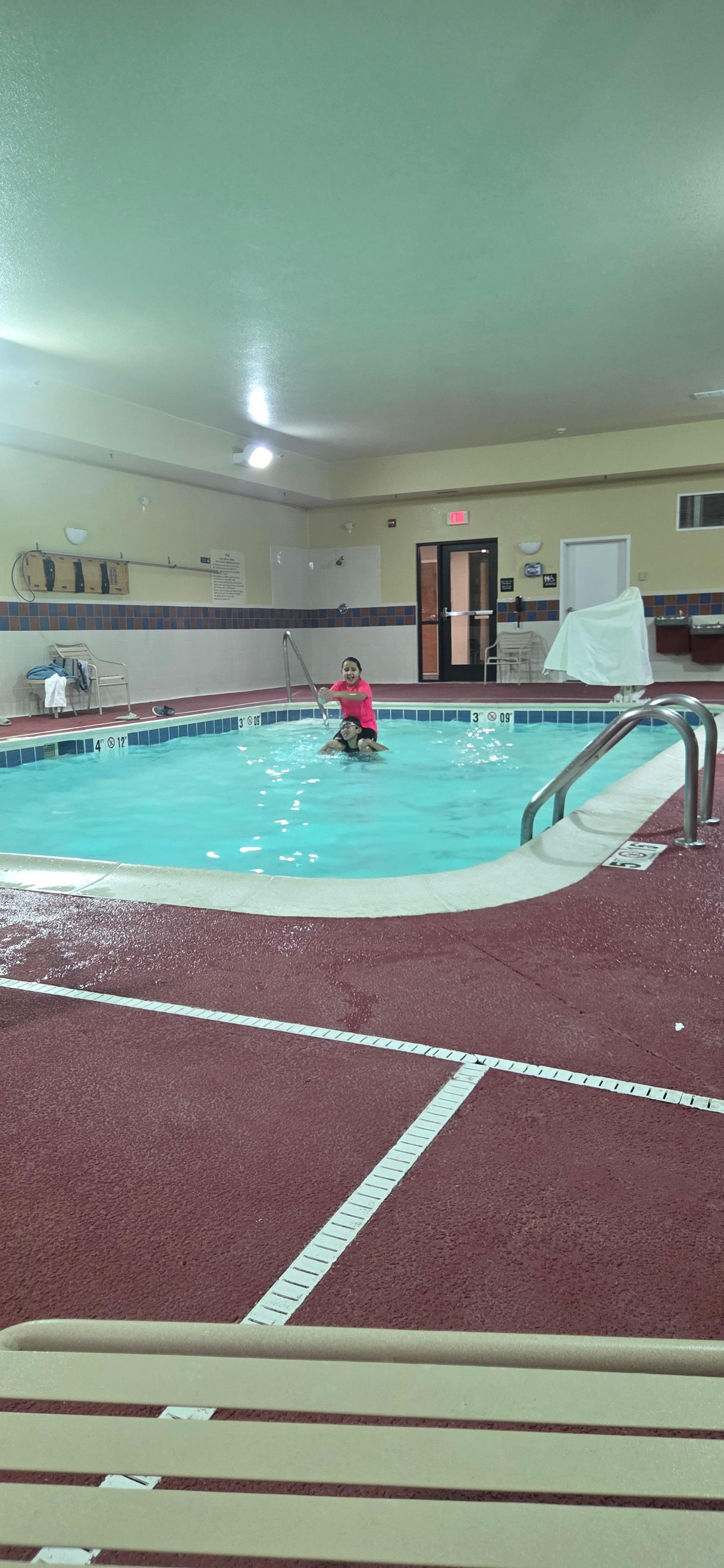 Excelente 
Agua calentita 