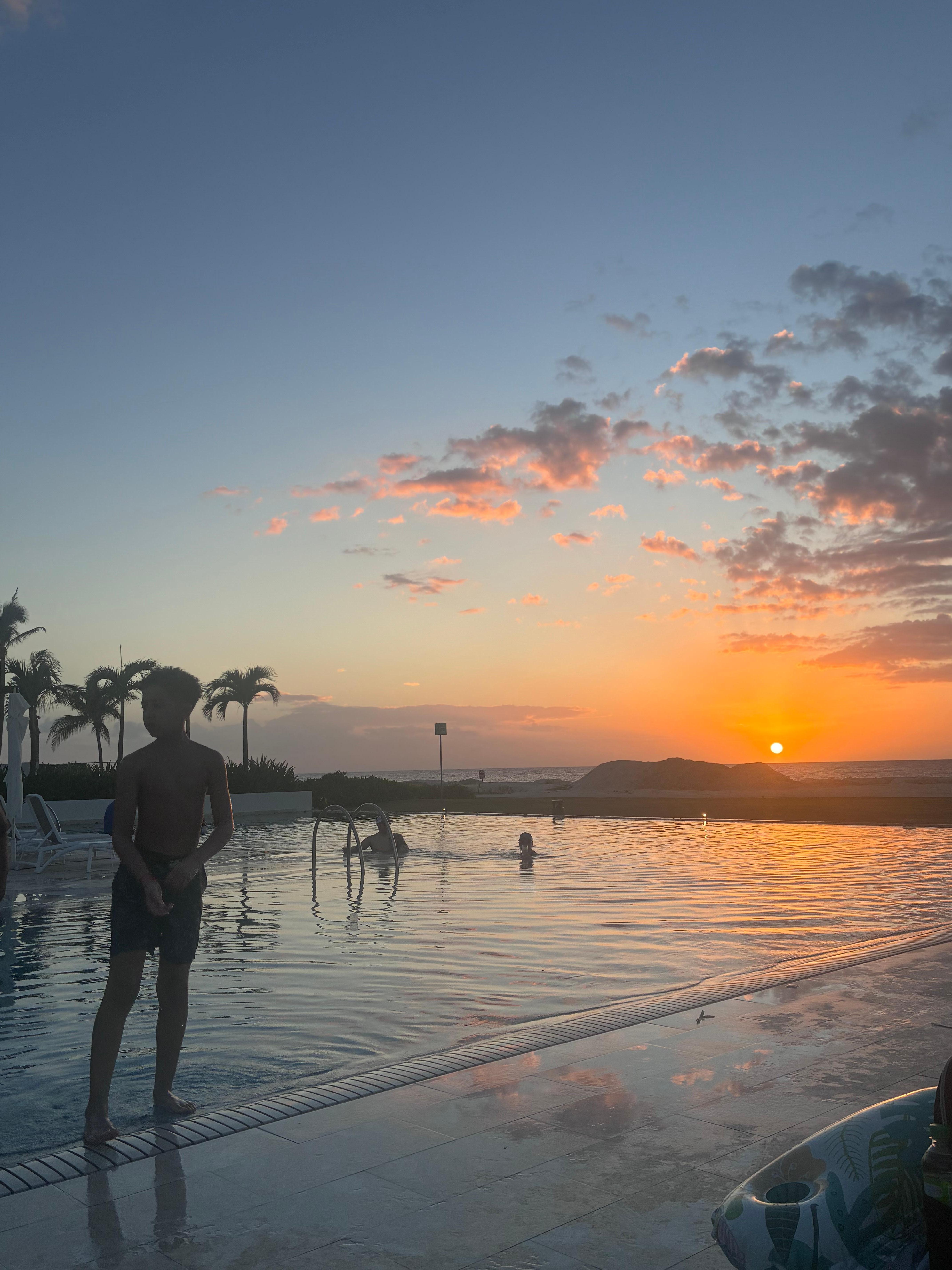 main pool with swim up bar.