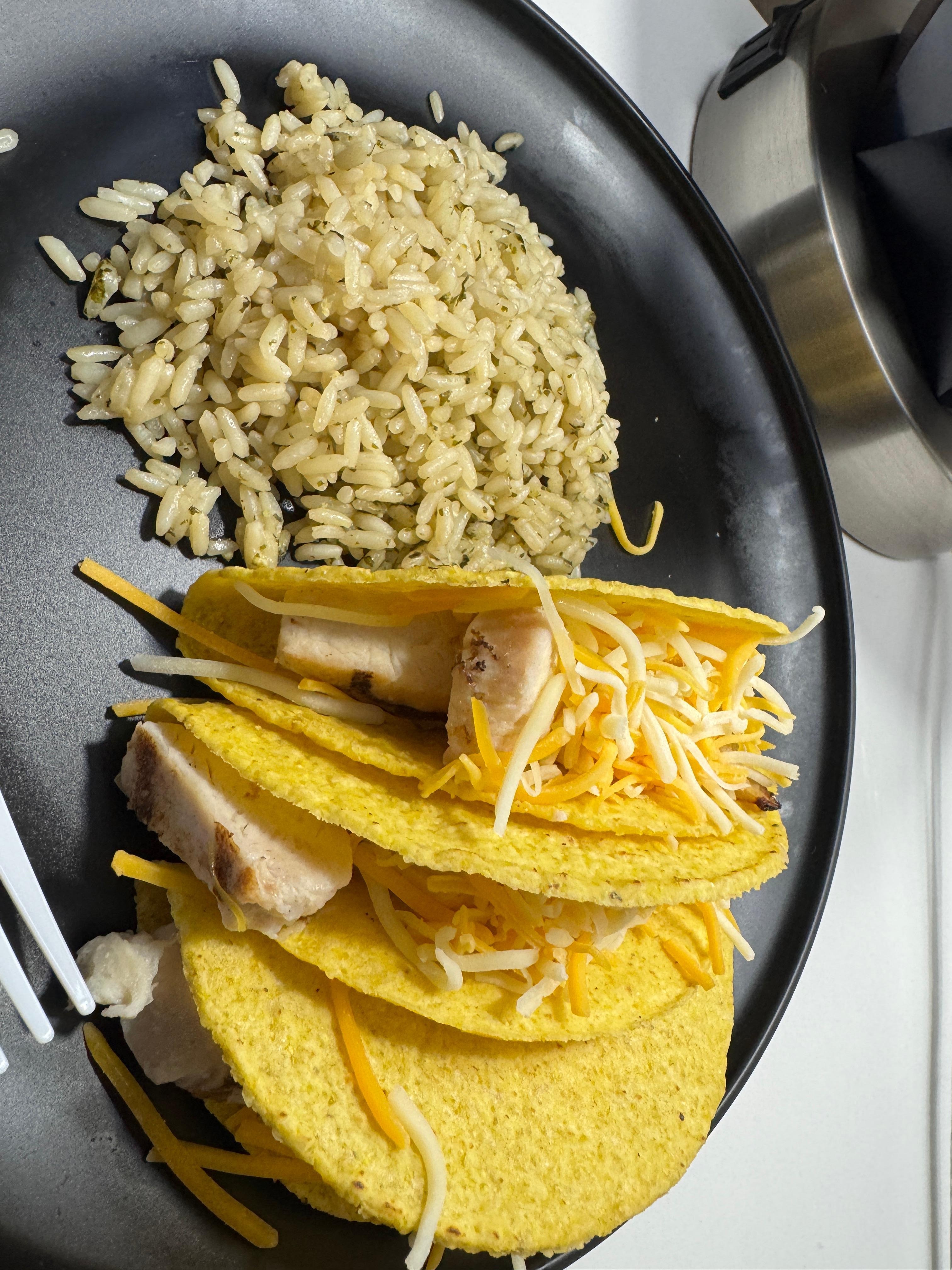 Microwave in room allowed us to cook in the icey conditions as roads were not safe 