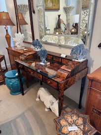 Antique shop on the iland