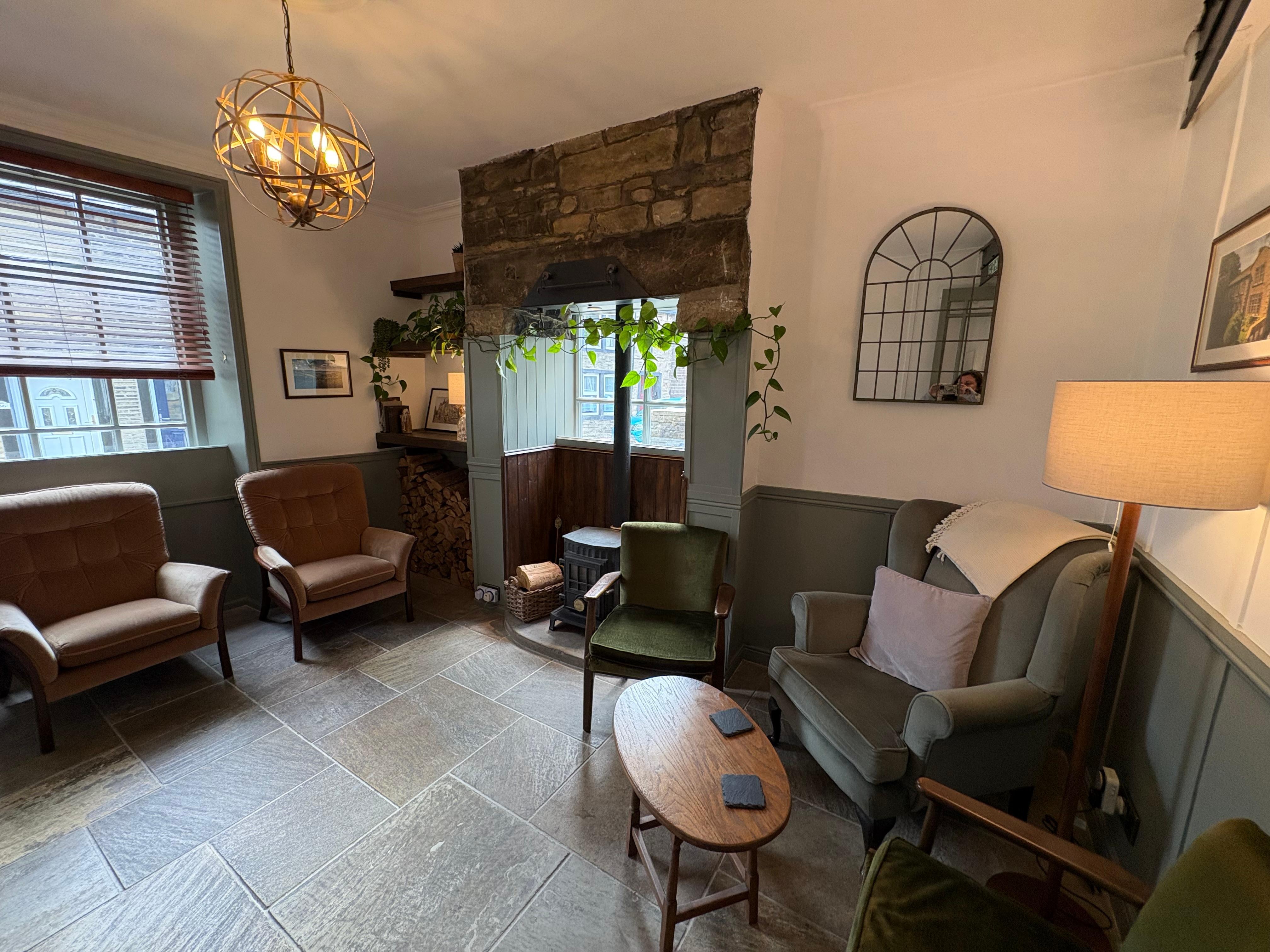 Lobby / sitting room
