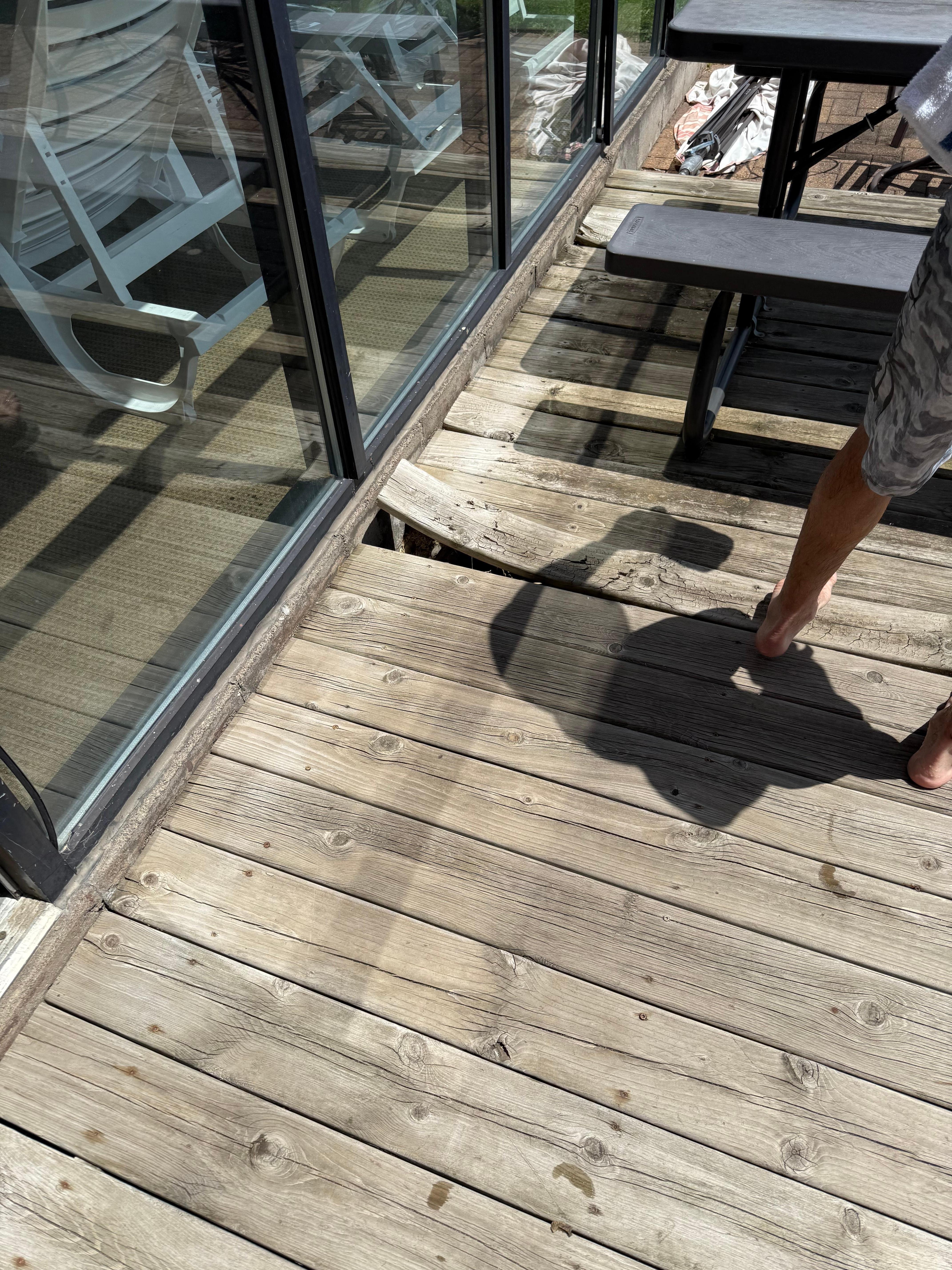 Boards lifting on deck. hazard