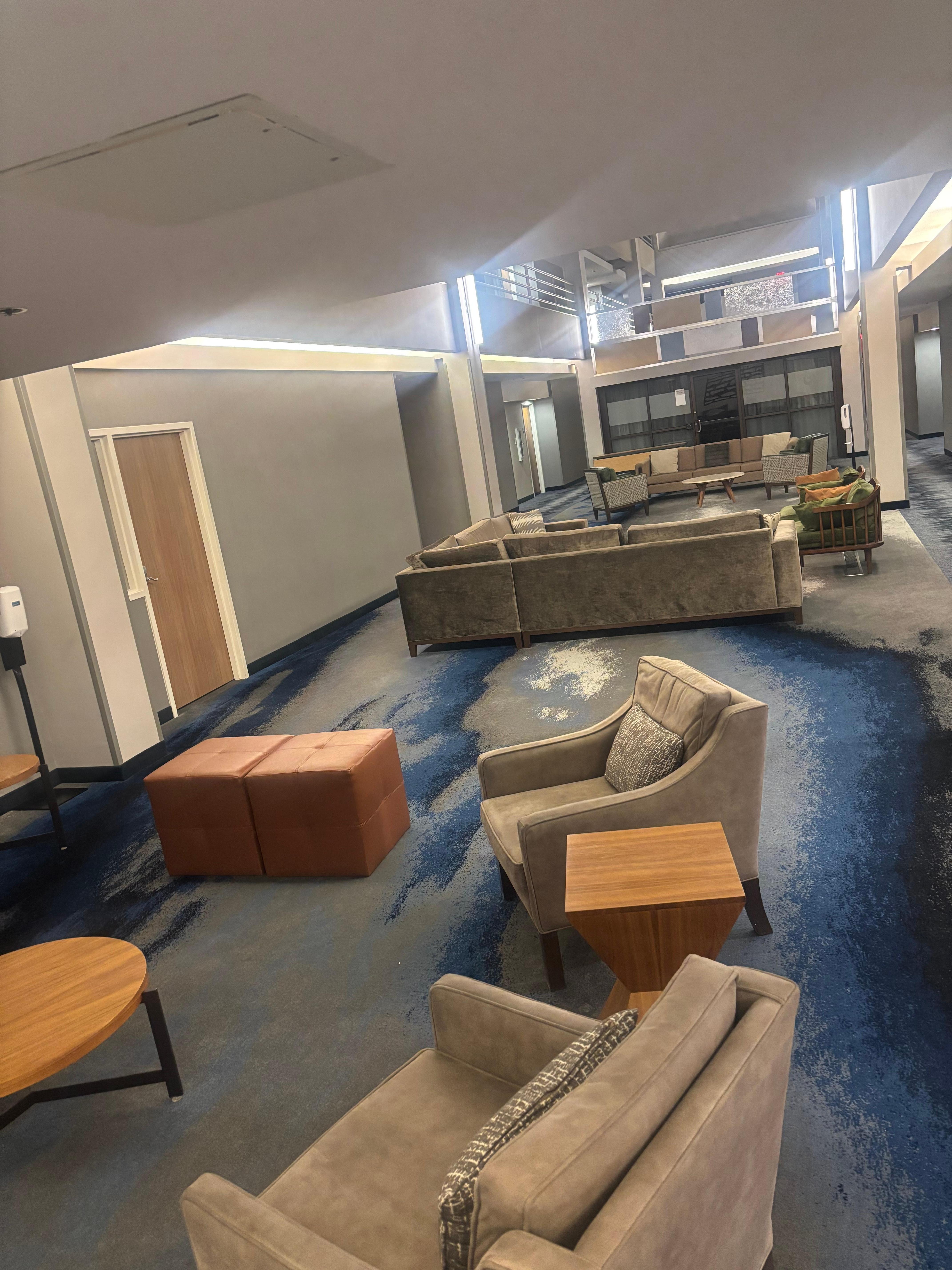 Sitting area adjacent to the elevators 