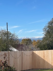 Pic of the mountains from the yard