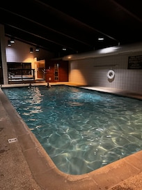 Large indoor pool, hot tub & dry sauna