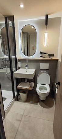 Beautifully furnished