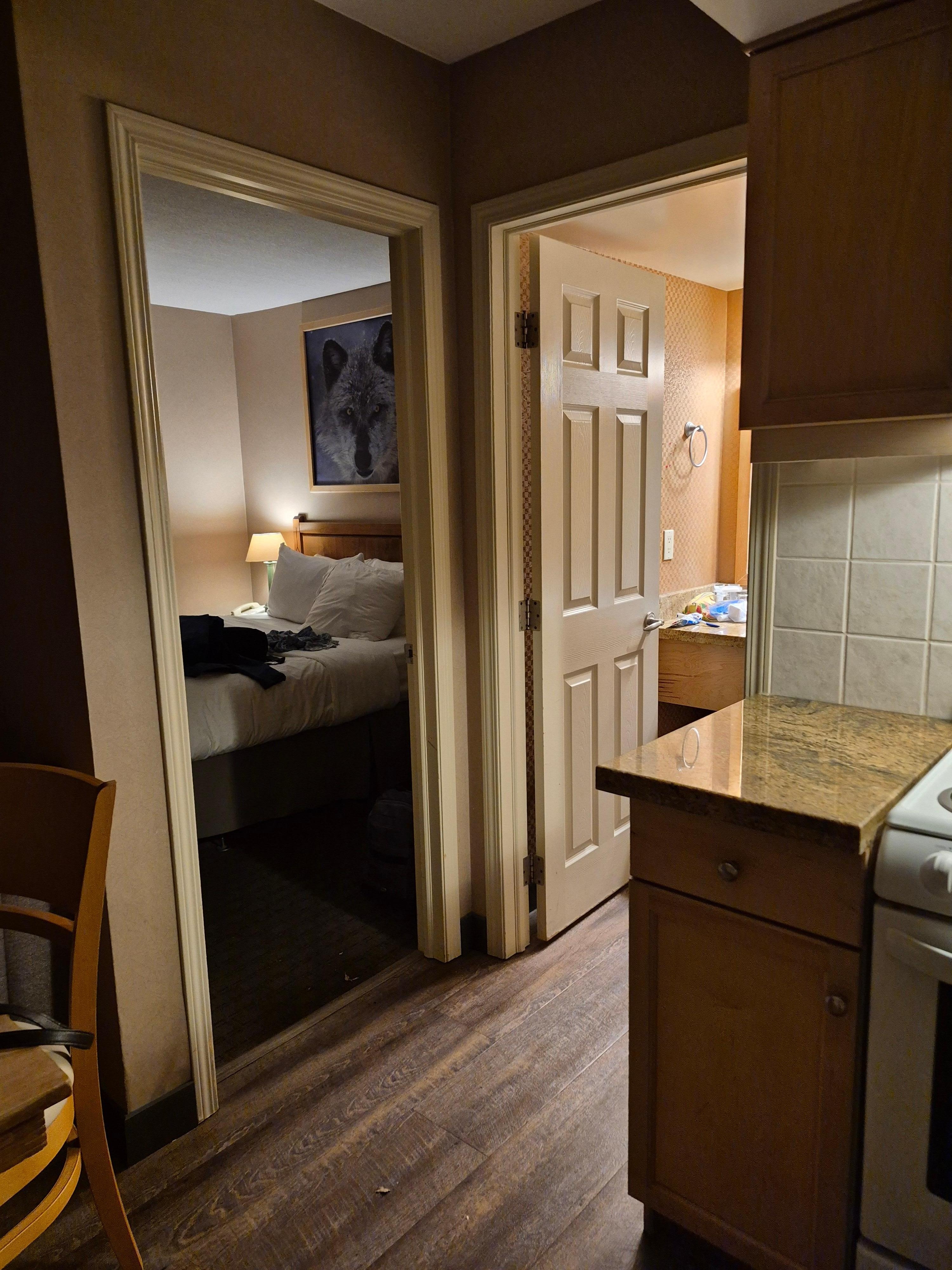 Area between bedroom & Hall