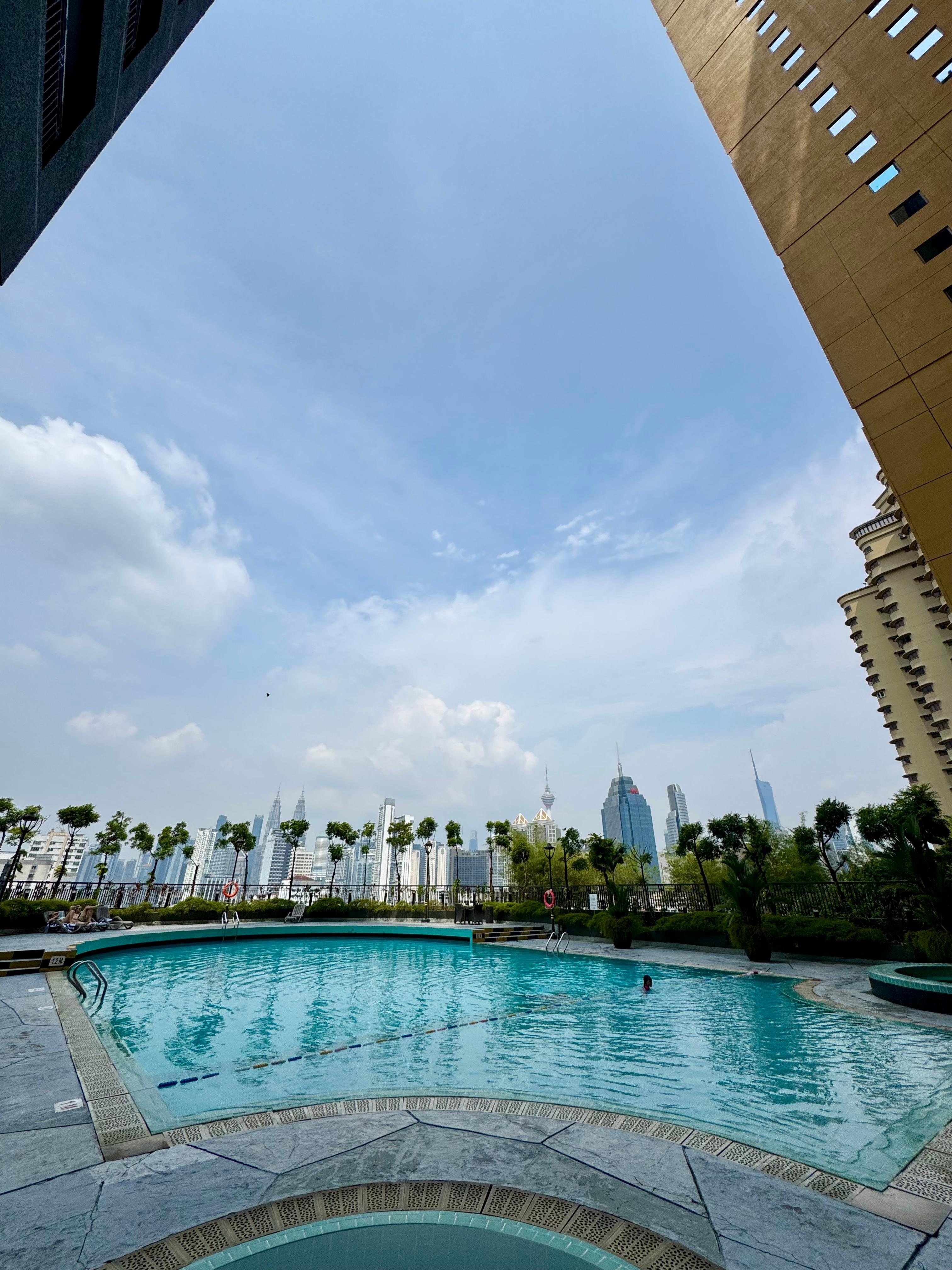 Pool area at L11