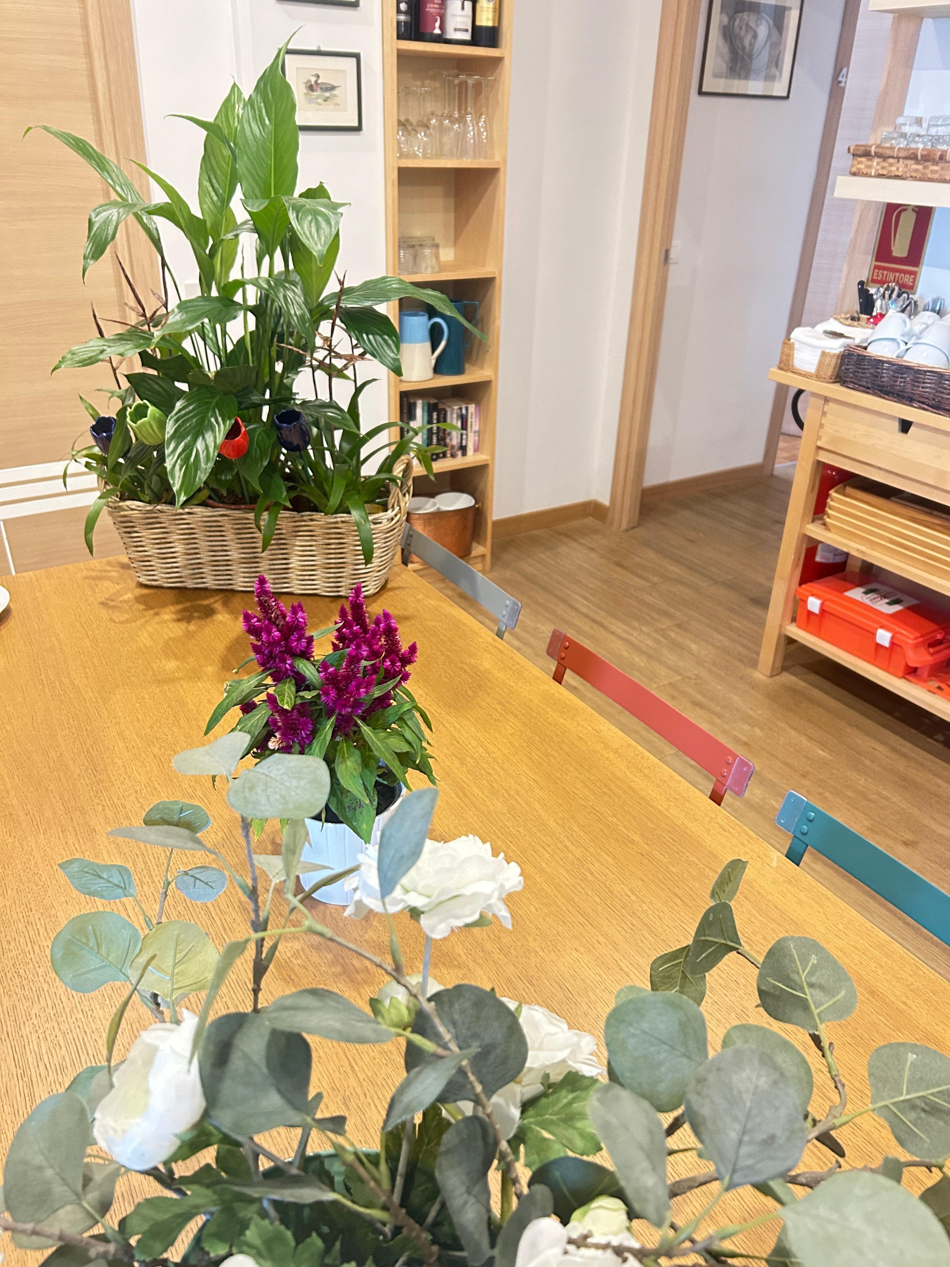 A beautiful touch to the lounge / breakfast room