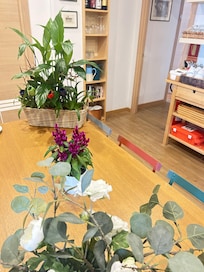 A beautiful touch to the lounge / breakfast room