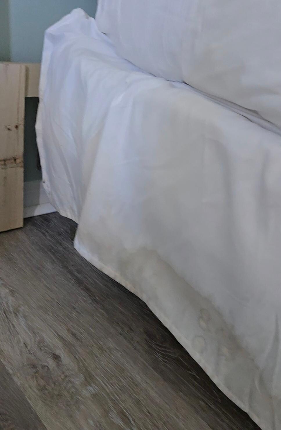 All sheets were black and looked as if these haven't been changed in a while 