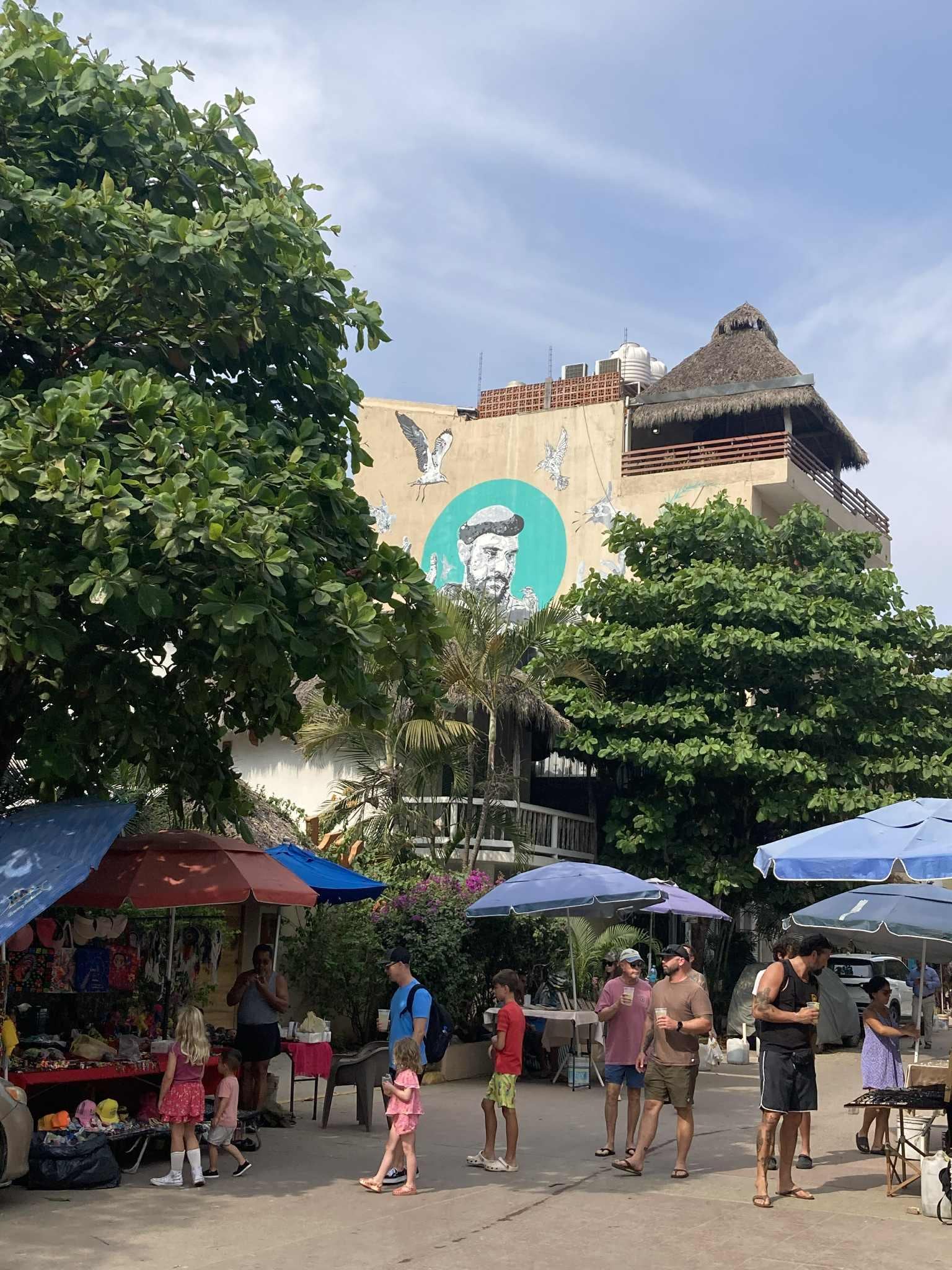 Verde Luna on avenue Tercer Mundo