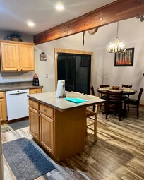Kitchen/dining area