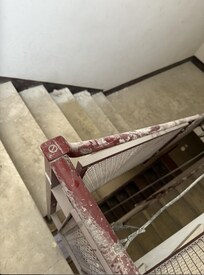 Dusty hand rails