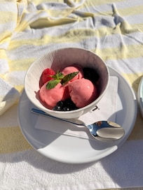 poolside service
