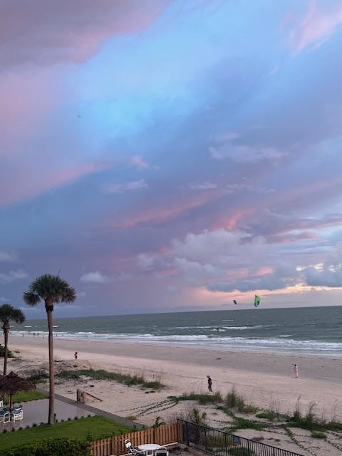 This was taken with an iPhone. No special filters. It was truly just that beautiful from my view on the balcony. 