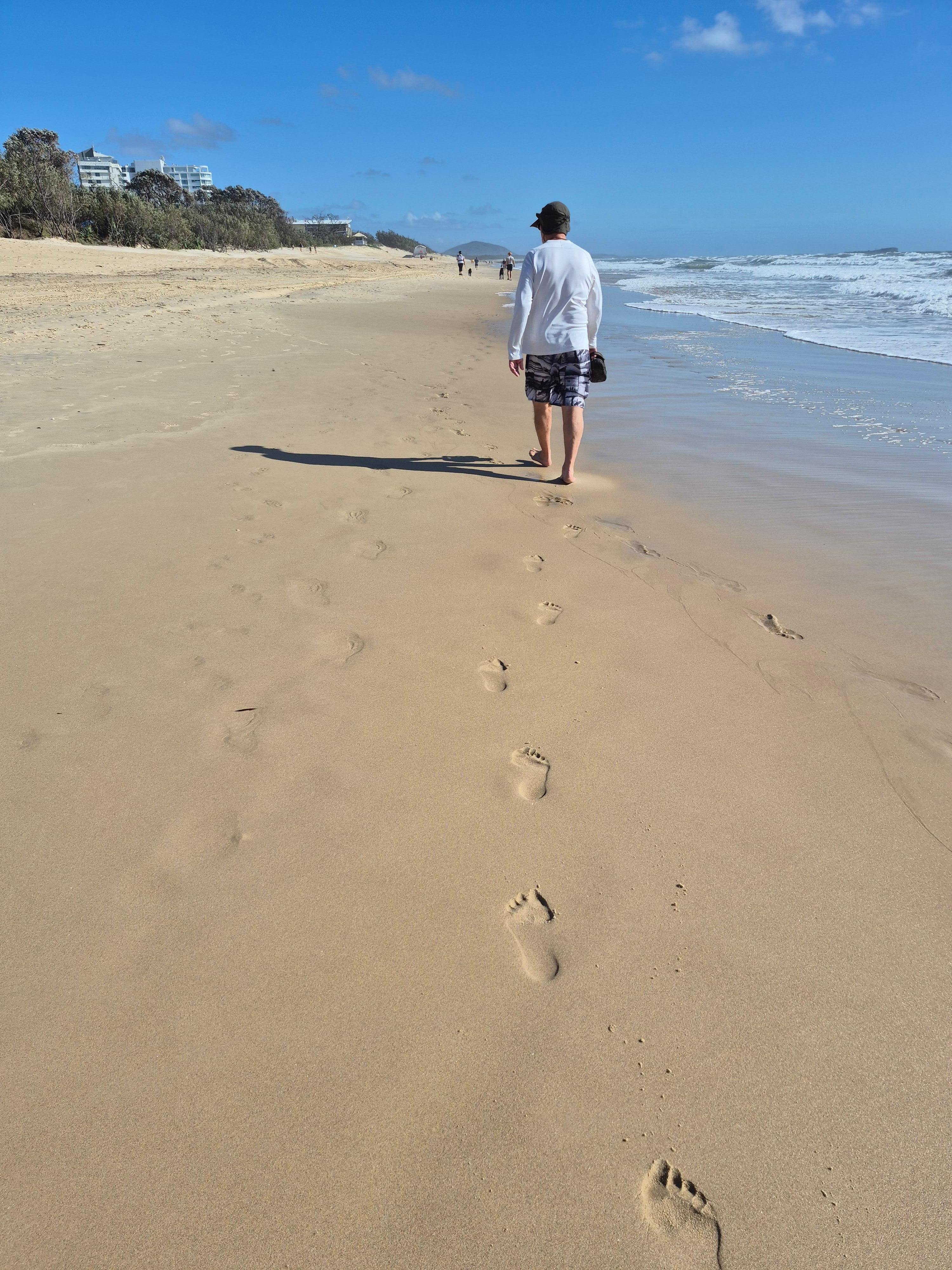 Beach across the road, at traffic signals