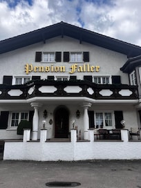 Die Pension vom Nebenhaus