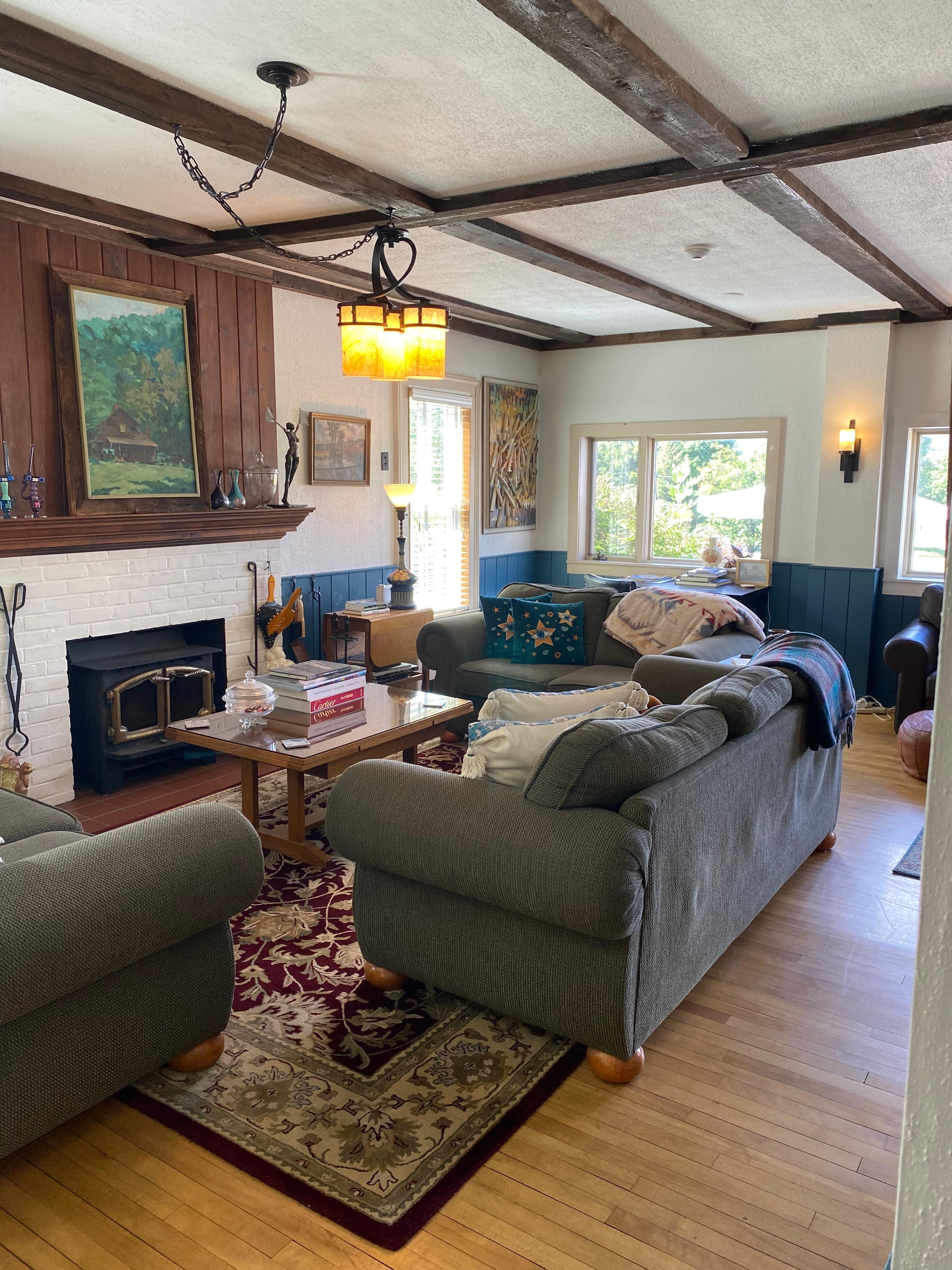 Lots of spaces for hanging out. 