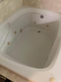 Bathtub had not been cleaned
