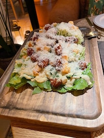 Fantastic Caesar salad!