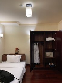 急に宿泊人数が1人増えたので、エキストラベッドを頼みました。ベッドは1泊1,100,000ドンでした。