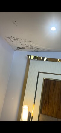 Molds falling apart & smell. Also freeze on but not cold inside.