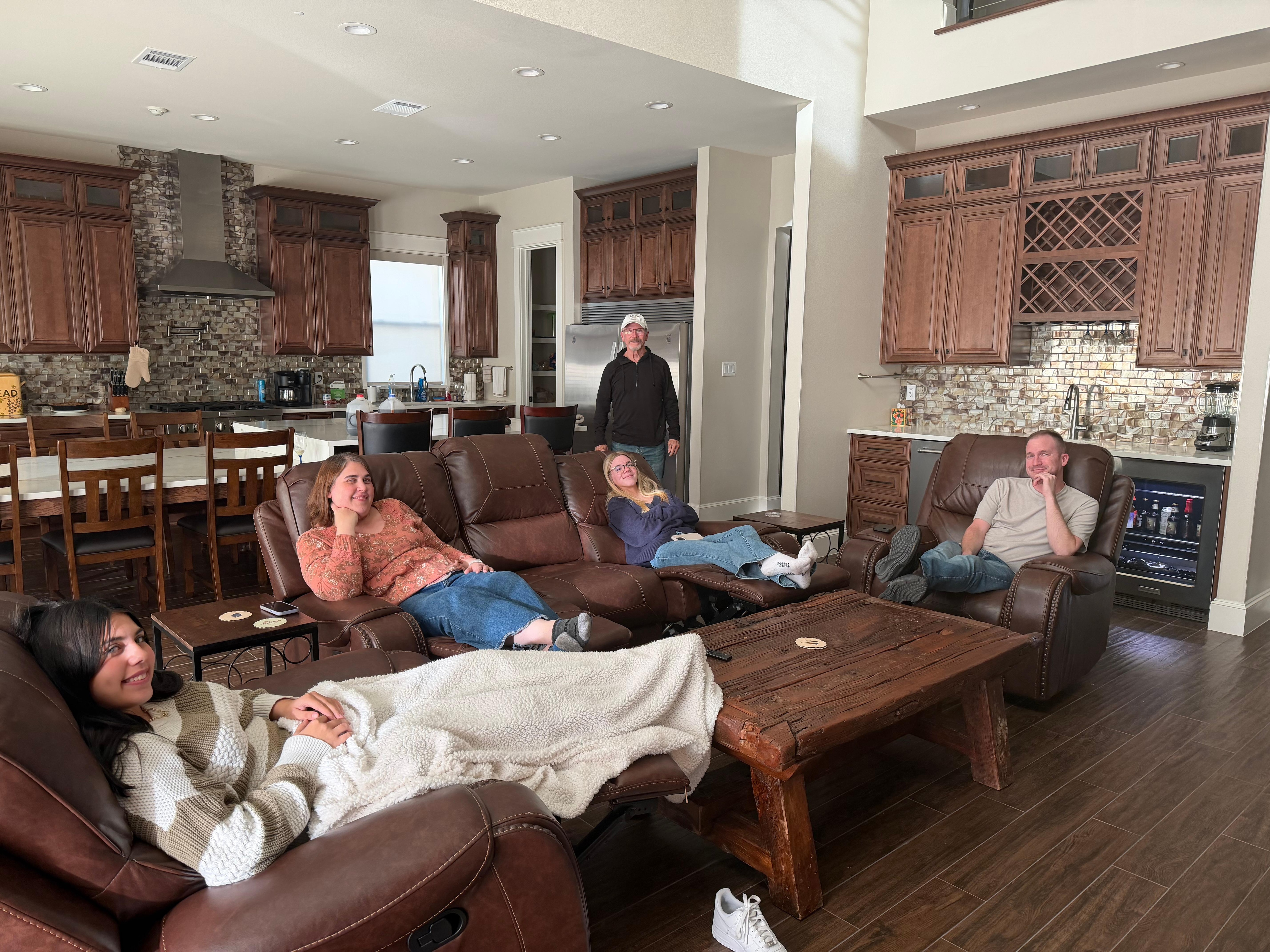 Huge living room/kitchen