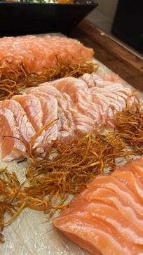 Jantar Oriental com sashimi salmão
Deliciaaaaa