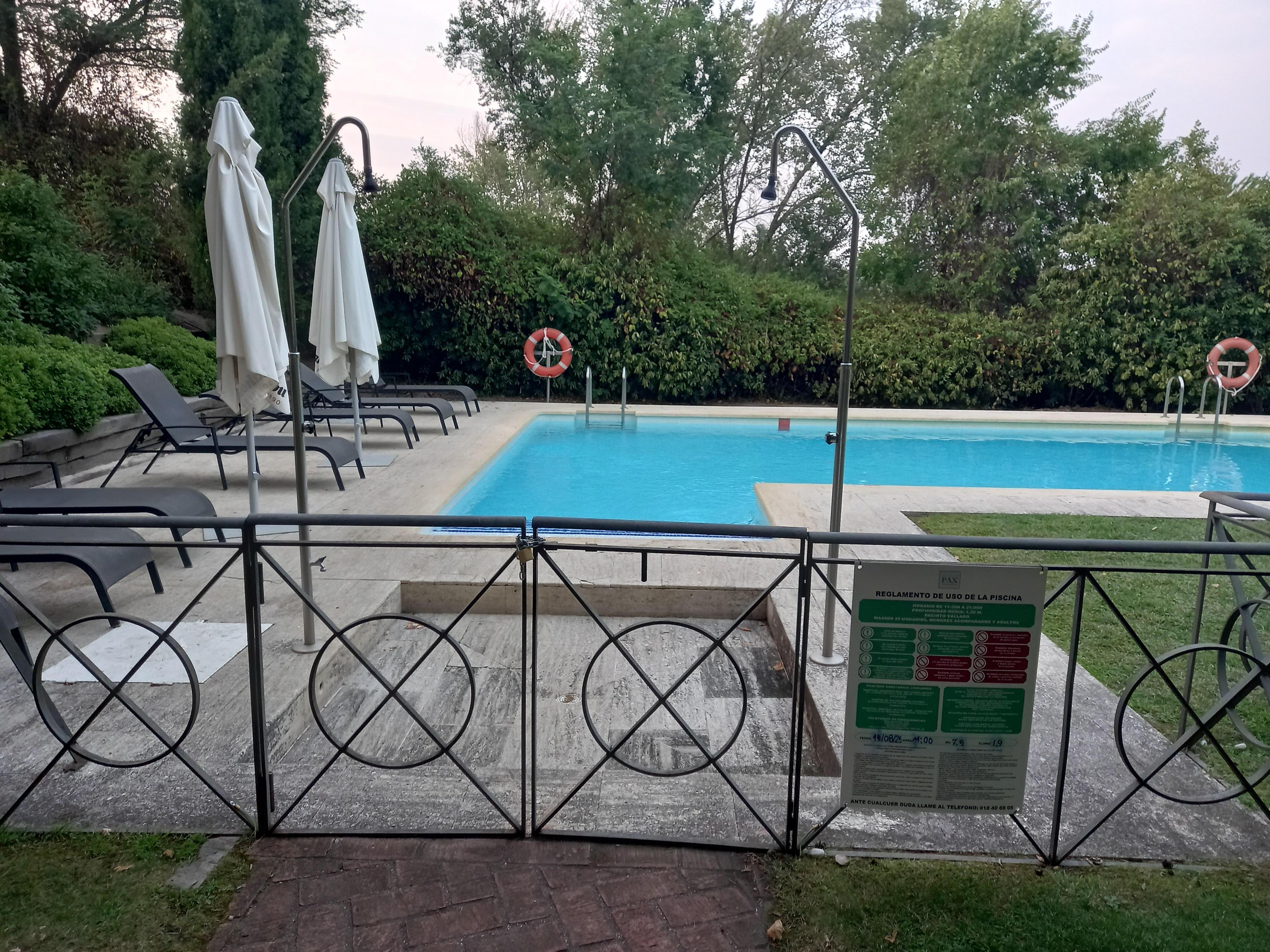 Agréable piscine...
